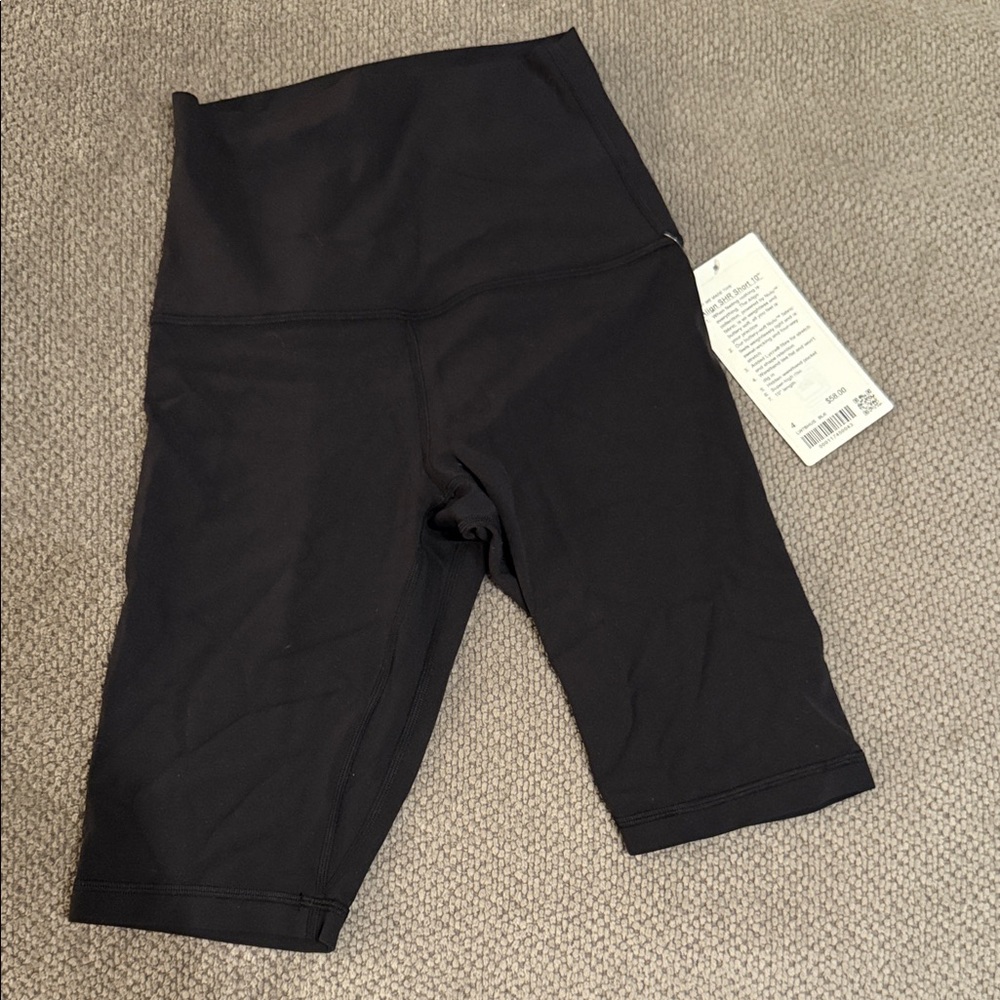Lululemon Athletica Align SHR Short 10” Black Biker Shorts / Leggings